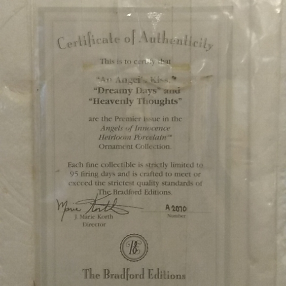 The Bradford Editions Ornament collection - Picture 3 of 3